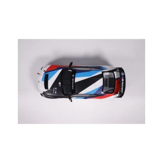 BMW M4 GT4 GT4 WHITE PRESENTATION 2022 OttO mobile 1:18 Resinemodell (Türen, Motorhaube... nicht zu öffnen!)